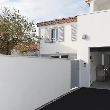 Le Clos Morgane Marine Villa